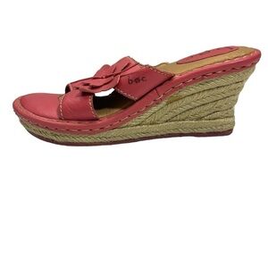 BOC Leather Slip On Wedge Sandals with Flower Detail Raffia Heels, size 7/38